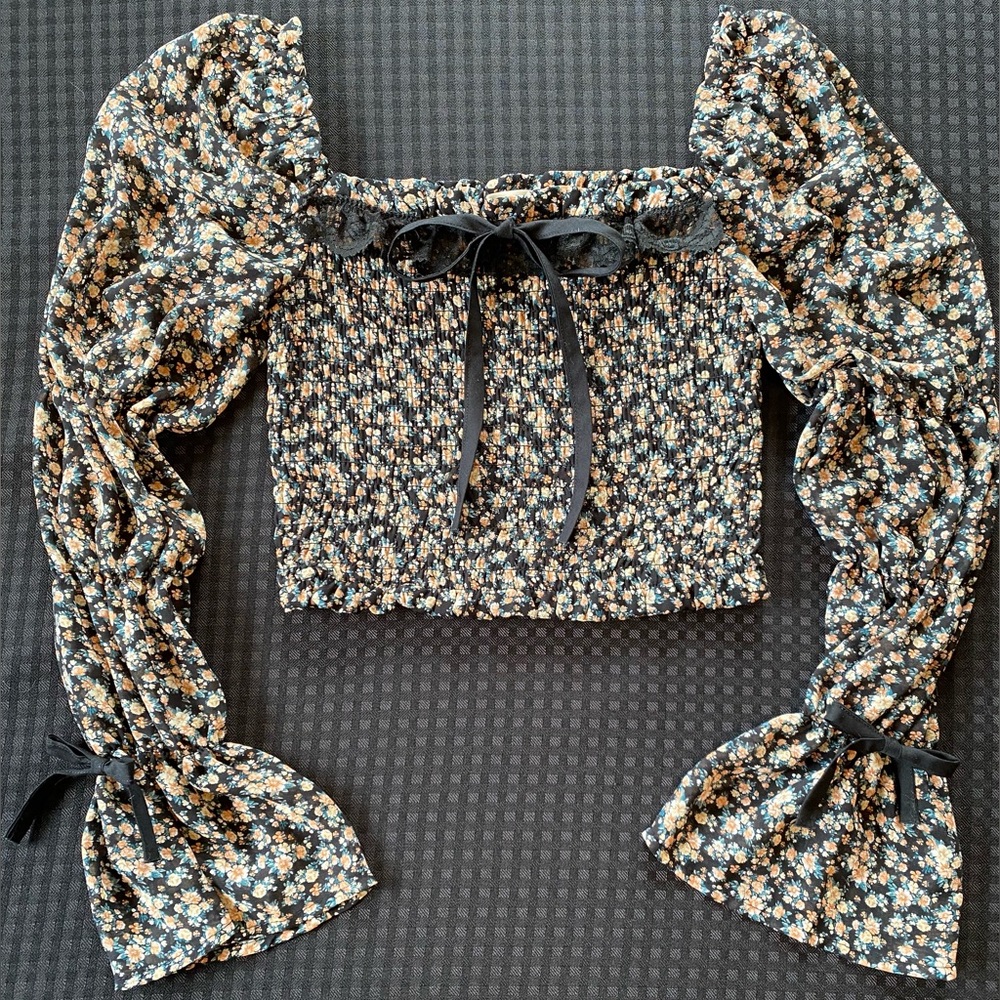 One of a kind- Lacey Floral crop top with black details